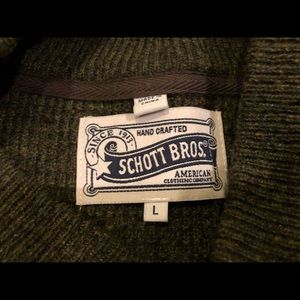 Schott NYC V-Neck Waffle Sweater Olive Large
